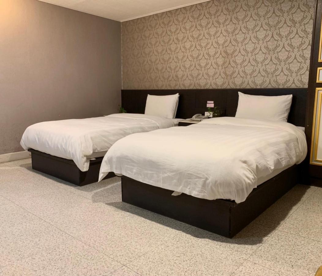 Jing Dian Business Hotel Taoyuan Zewnętrze zdjęcie